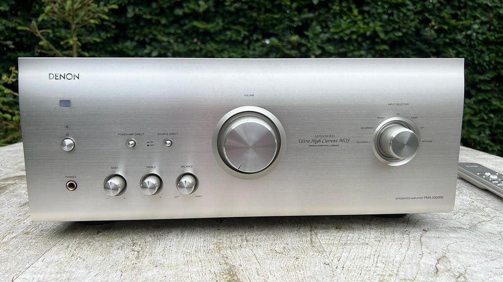 Denon PMA-2020AE Geïntegreerde Versterker