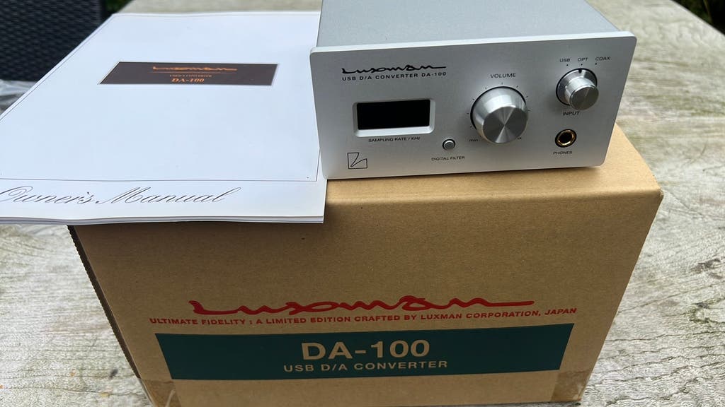 Luxman DA-100 USB D/A Converter